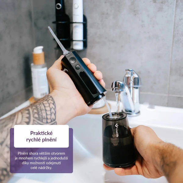 TrueLife AquaFloss Compact L100 ústní sprcha černá - Ústní sprchy - Obrázek PUUL000K01