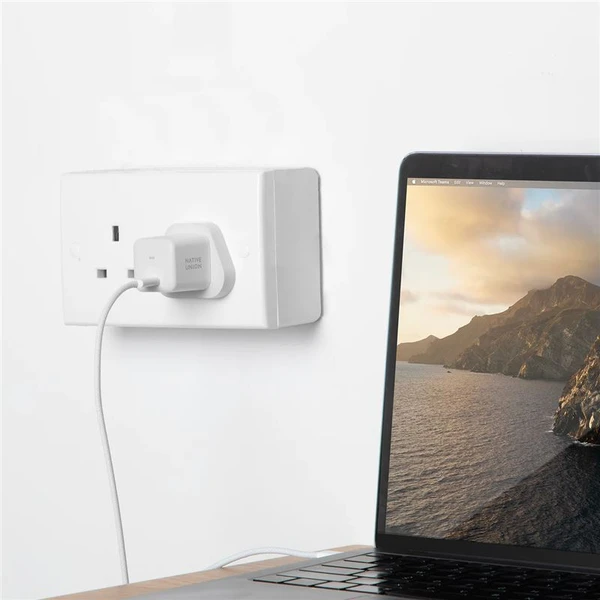Native Union Fast GaN Charger PD 30W nabíječka bílá - Nabíječky - Obrázek R9V3000K01