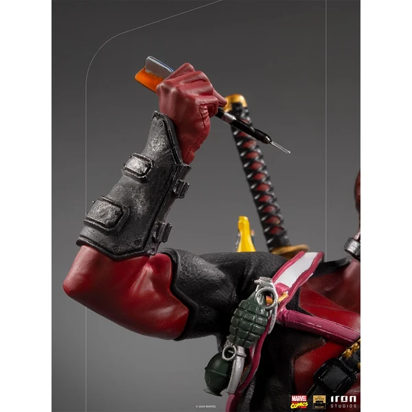 Soška Iron Studios - Deadpool Deluxe BDS Art Scale 1/10 - Marvel Comics - Sochy a sošky - Obrázek S8PJ100201