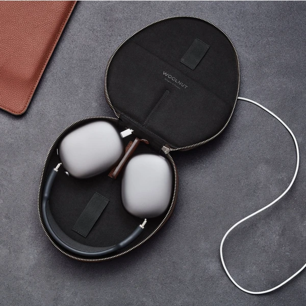 Woolnut Leather kožené pouzdro pro AirPods Max hnědé - Pouzdra - Obrázek T2KR100501