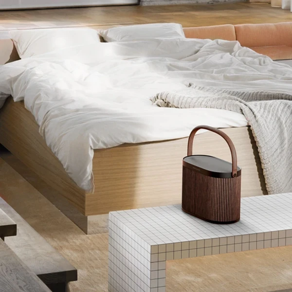 Bang & Olufsen Beosound A5 Dark Oak - Reproduktory - Obrázek U801000701