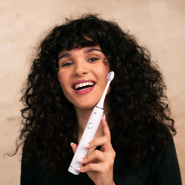 TrueLife SonicBrush Clean70 UV sonický kartáček bílý - Zubní kartáčky - Obrázek UQUL000K01