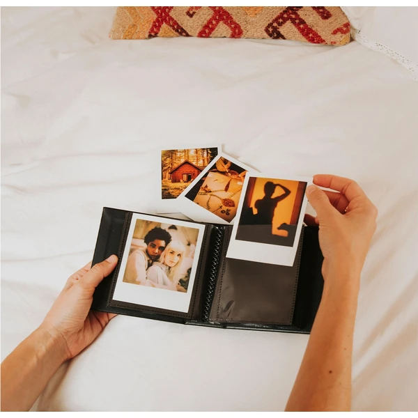 Polaroid Photo Album Small Black 40 fotek (i-Type, 600, SX-70) - Fotoalba - Obrázek V1IQ100501