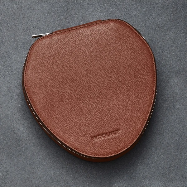Woolnut Leather kožené pouzdro pro AirPods Max hnědé - Pouzdra - Obrázek V2KR100501