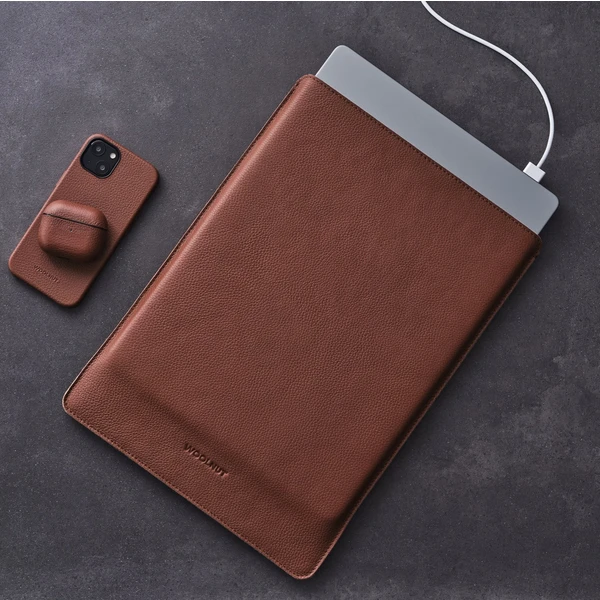 Woolnut kožené Sleeve pouzdro pro 16" MacBook Pro hnědé - Pouzdra - Obrázek V6SR100501