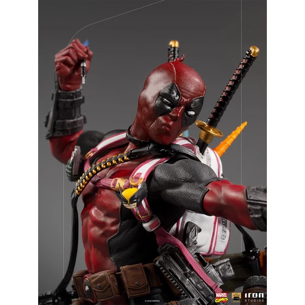 Soška Iron Studios - Deadpool Deluxe BDS Art Scale 1/10 - Marvel Comics - Sochy a sošky - Obrázek V8PJ100201