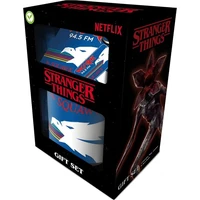 Dárkový set Stranger Things - WSQK (hrnek, podtácek a klíčenka) - Dárkové sety