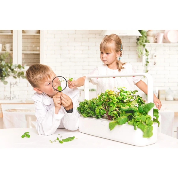 Click and Grow Smart Garden 9 PRO chytrý květináč bílý - Květináče - Obrázek YLF3G00101