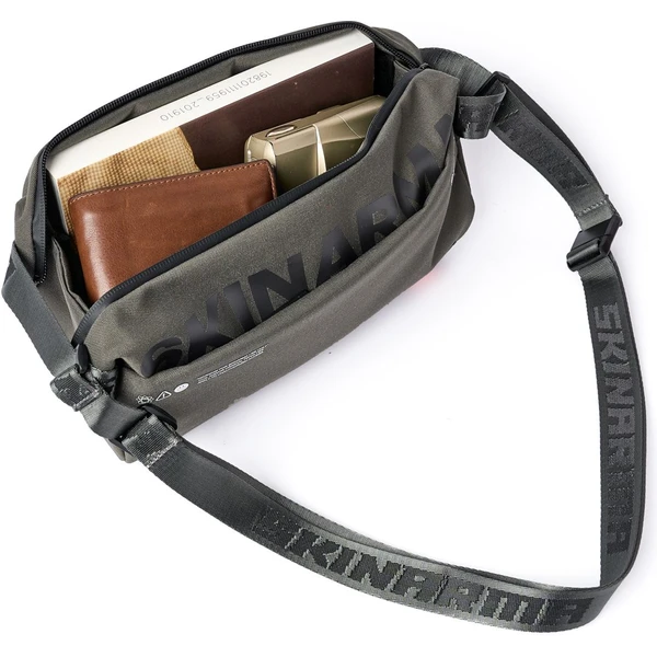SKINARMA Fardel Crossbody olivově zelené - Popruhy a crossbody - Obrázek YY93000J01