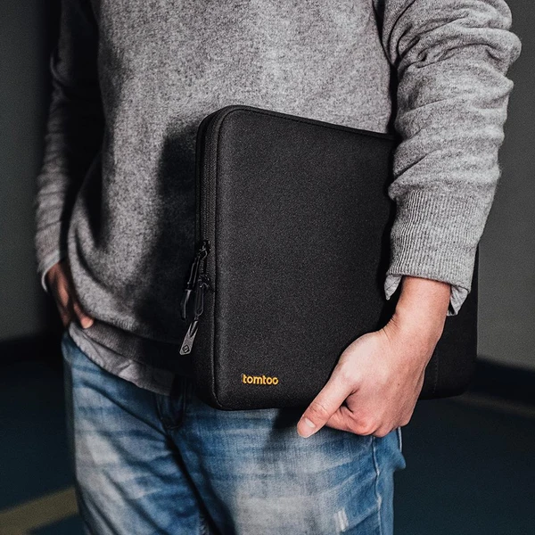 tomtoc Sleeve 13" MacBook Pro/MacBook Air černá - Pouzdra - Obrázek ZFF8500301