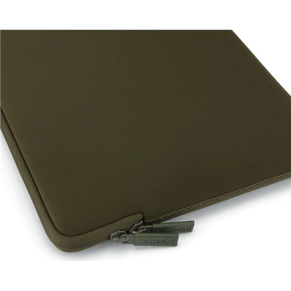Pipetto Classic Fit Sleeve pouzdro pro MacBook 14"/13" tmavě zelené - Pouzdra - Obrázek a49053b052624f1786aa15a5c3ce155e