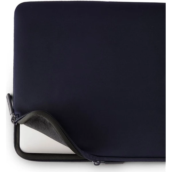 Pipetto Classic Fit Sleeve V2 pouzdro pro MacBook 14"/13" tmavě modré - Pouzdra - Obrázek a52601c44c2d4604a80c173010aeea3a