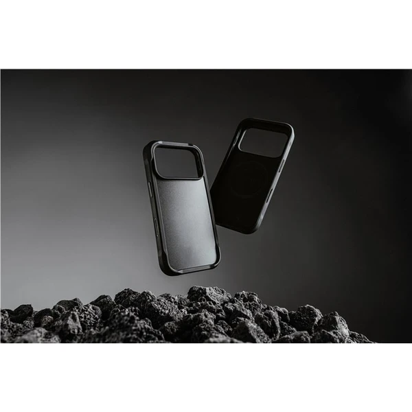 Nomad Rugged Leather Case (Horween) MagSafe kožený kryt iPhone 17 Pro Black - Pouzdra - Obrázek a63585b0c57a497ea41c1c166d1853dc