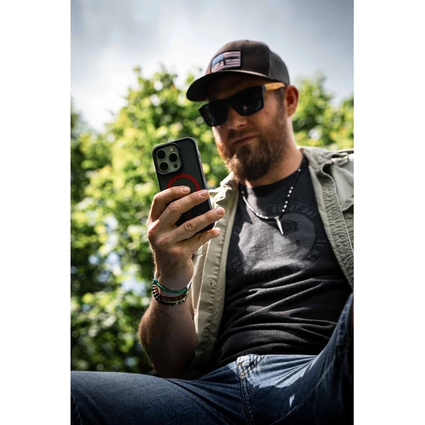 Tactical MagForce Hyperstealth 2.0 kryt iPhone 15 Pro Black/Red - Pouzdra - Obrázek a67db69707f9453e93d5a7e47d3762cb