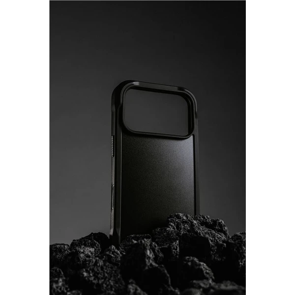 Nomad Rugged Leather Case (Horween) MagSafe kožený kryt iPhone 17 Pro Black - Pouzdra - Obrázek aa0c1236398e451f8ec96c53996e2a0e