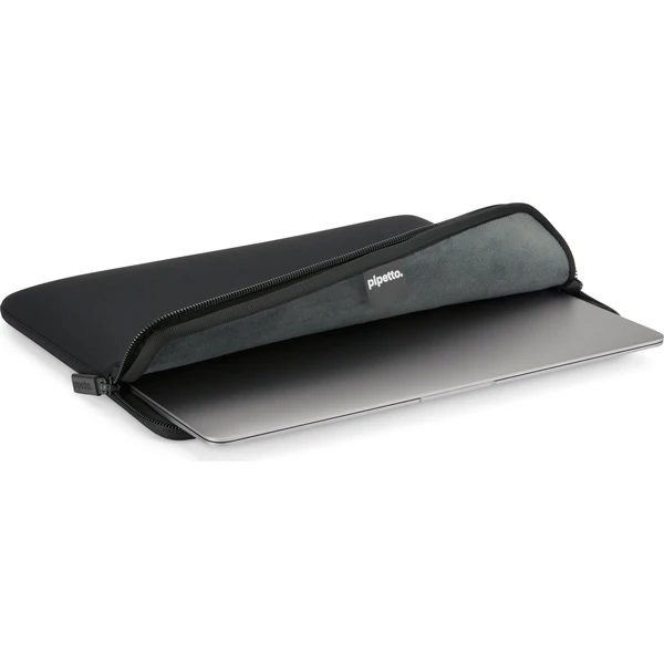Pipetto Classic Fit Sleeve pouzdro pro MacBook Neo 13 černé - Pouzdra - Obrázek b0602253ca994031bd68824f3d192b61