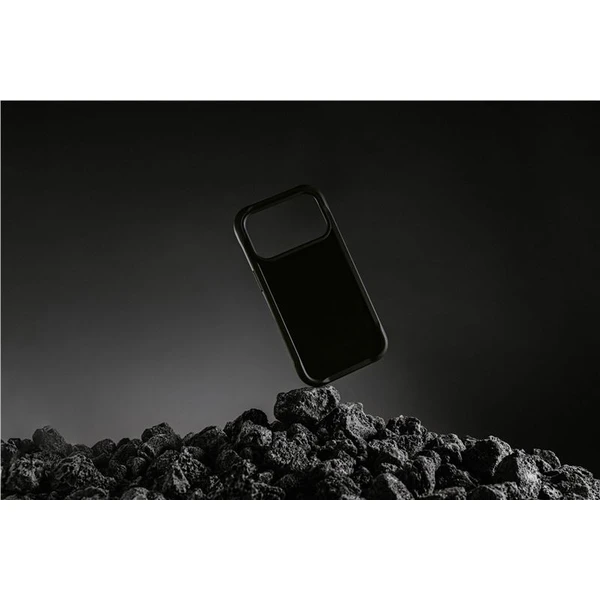 Nomad Rugged Leather Case (Horween) MagSafe kožený kryt iPhone 17 Pro Max Black - Pouzdra - Obrázek b873fe1f45c24bb5b4487665f5ab3f00