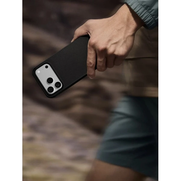 Pitaka Aramid Protective Case Cairn MagSafe kryt iPhone 16 Pro Black/Grey - Pouzdra - Obrázek b8c3f92fbb9d4b3a9380363172652266