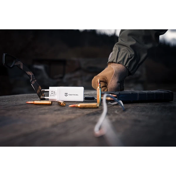 Tactical FlashBang 2.0 GaN 65W nabíječka bílá - Nabíječky - Obrázek bb62e13a7d7c472d805884e0bae99f86