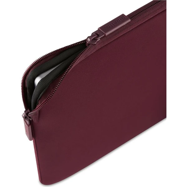 Pipetto Classic Fit Sleeve pouzdro pro MacBook 14"/13" burgundy - Pouzdra - Obrázek bbfe3579d5524c2ca2875a87ce035a24