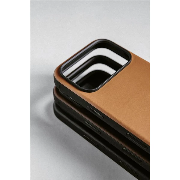 Nomad Modern Leather Case MagSafe kožený kryt iPhone 17 Pro Max English Tan - Pouzdra - Obrázek bcc2e1ca0f4549d8add00471e3bb9677
