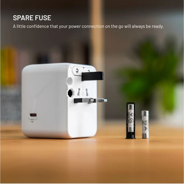 FIXED Voyager (70W) cestovní adaptér pro EU/UK/USA/AUS, 3xUSB-C a 2xUSB, GaN, PD bílý - Nabíječky - Obrázek bfa4c1d28bff42359ca969e69e96716d