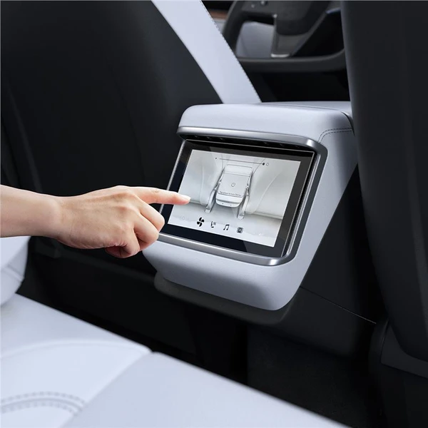 Spigen Glass.tR Slim tvrzené sklo Tesla Model X (2022)/S (2021) 8" čiré - Ochranné folie a skla - Obrázek cbce84c4bbe246e89e2fc009b06a0d56