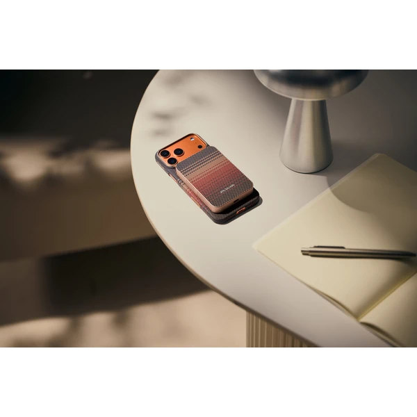 Pitaka Powerbanka (15W), 10000mAh, Qi2/MagSafe, Sunset - Powerbanky - Obrázek d26c9c3692cb400fa05a251021eb2fff