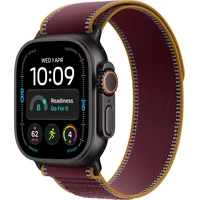 Apple Watch Ultra 4 49mm Černý titan s burgundsky červeným Trailovým tahem M/L - Chytré hodinky