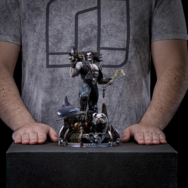 Soška Iron Studios DC Comics - Lobo Unleashed 25 cm - Sochy a sošky - Obrázek d_0fc2792e6fc34fe2952e57c2321405c7