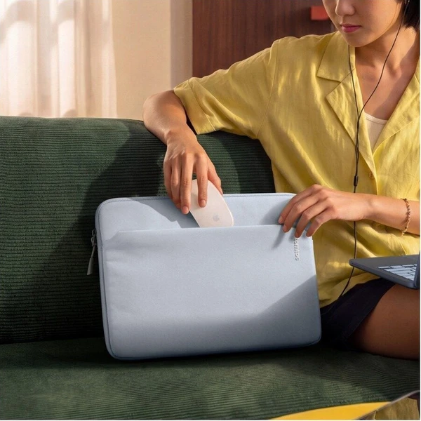 tomtoc Light A18 sleeve pouzdro 13" MacBook Neo světle modré - Pouzdra - Obrázek d_434f0faee77c40d4bc2c8527a5e42649