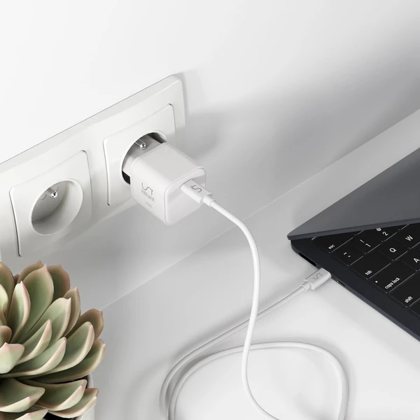 iWant UltraBoost Micro AVS GaN 70W nabíječka bílá - Nabíječky - Obrázek d_6c476739febc4bebbd6529b2cee1ef3c