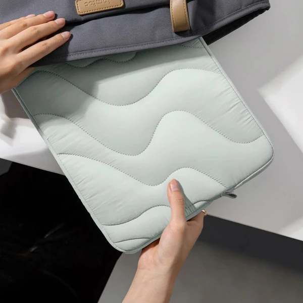 tomtoc Terra A27 sleeve pouzdro 13'' MacBook Neo, Lakeshore - Pouzdra - Obrázek d_7fb5aa39ecdd429f8f49d244f7e23364