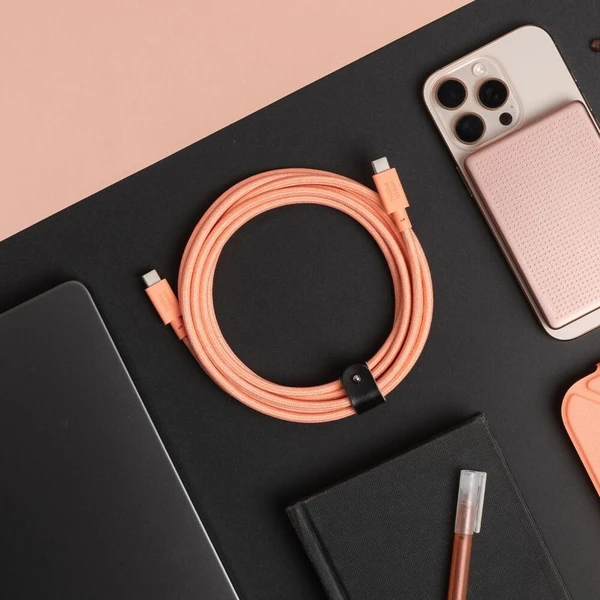 Native Union Belt Cable XL USB-C/USB-C kabel 3m, 100W meruňkový - Kabely a redukce - Obrázek d_937b99ff92554fef848e16f8f7c6fee1