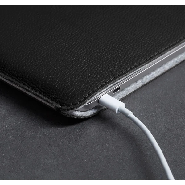 Woolnut Leather Sleeve kožené pouzdro MacBook Neo černé - Pouzdra - Obrázek d_9dbb9212df644241b172b878bbc01b73