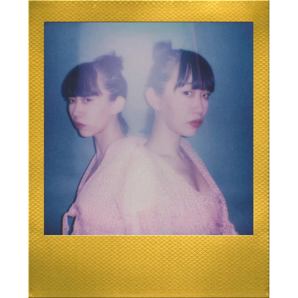 Polaroid Go Color Film Gold Frame (Double Pack) - Filmy pro instantní fotoaparáty - Obrázek d_af779cab53e54f1c9230957d88265de4
