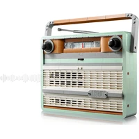 LEGO® Icons 10334 Retro rádio - LEGO