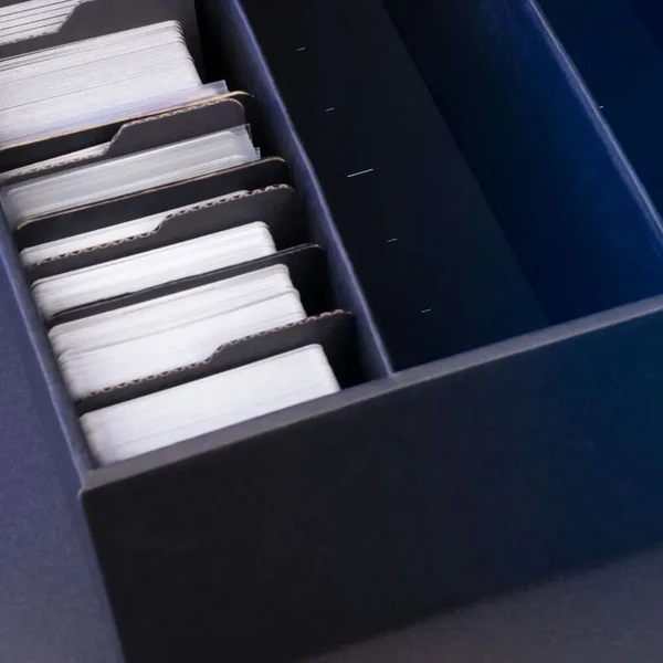 Raw2Rare Card Storage Box na karty černý - Alba na karty - Obrázek d_f50685730e04490fbbe97a6d4045a06a