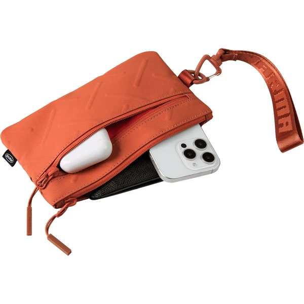 SKINARMA Juno Clutch Crossbody taška Orange - Popruhy a crossbody - Obrázek e52b0481a8fe4959bf68698c98e0df61