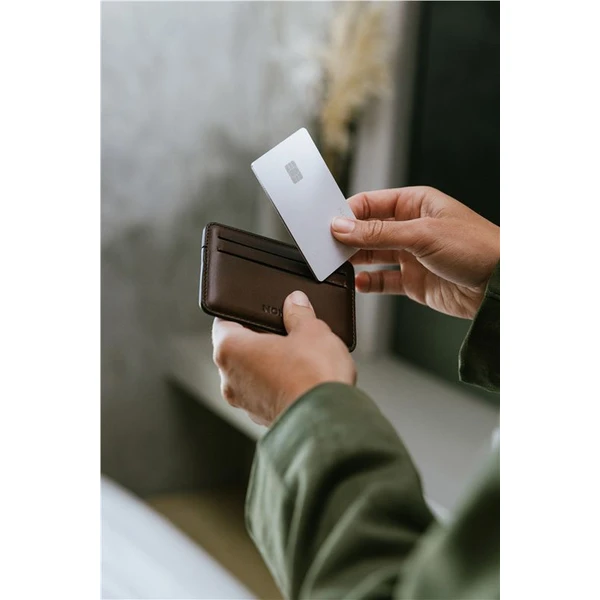 Nomad Tracking Card Pro lokátor s Apple Find My a MagSafe bílý - Lokátory - Obrázek e84ff25699eb4fc8959e55525247ec09