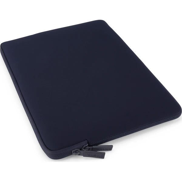 Pipetto Classic Fit Sleeve pouzdro pro MacBook Neo 13 tmavě modré - Pouzdra - Obrázek e8d73409161b4351b3a4f6a01f72ff75