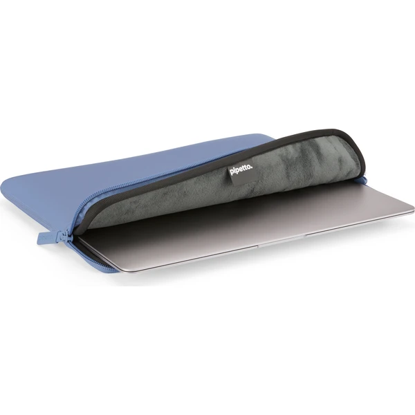 Pipetto Classic Fit Sleeve pouzdro pro MacBook Neo 13 fialové - Pouzdra - Obrázek eac23620504948de9006e8701c114f5e