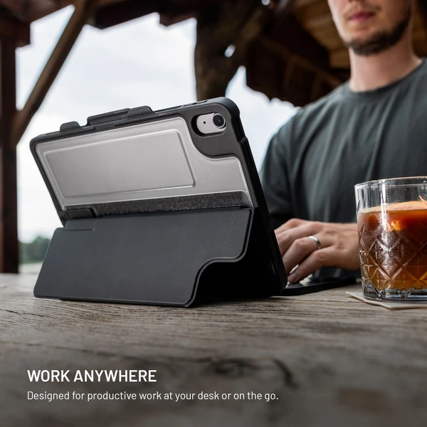 FIXED Typee Enduro pouzdro s USB-C klávesnicí iPad Pro 11" (2018-2022)/iPad Air 11" (2020-2026), CZ - Pouzdra s klávesnicí - Obrázek eeff616edb814422a1bc0dbc5e9bfc4b